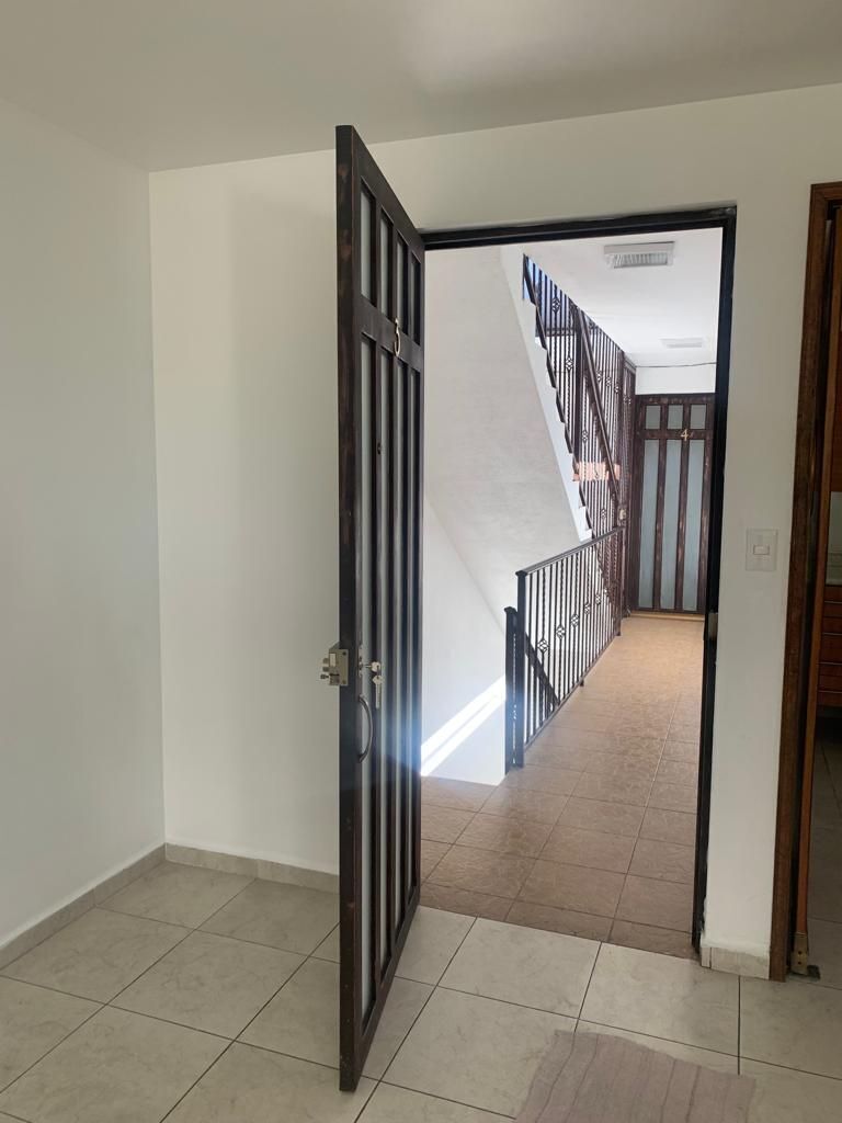 1 de 20: Entrada departamento