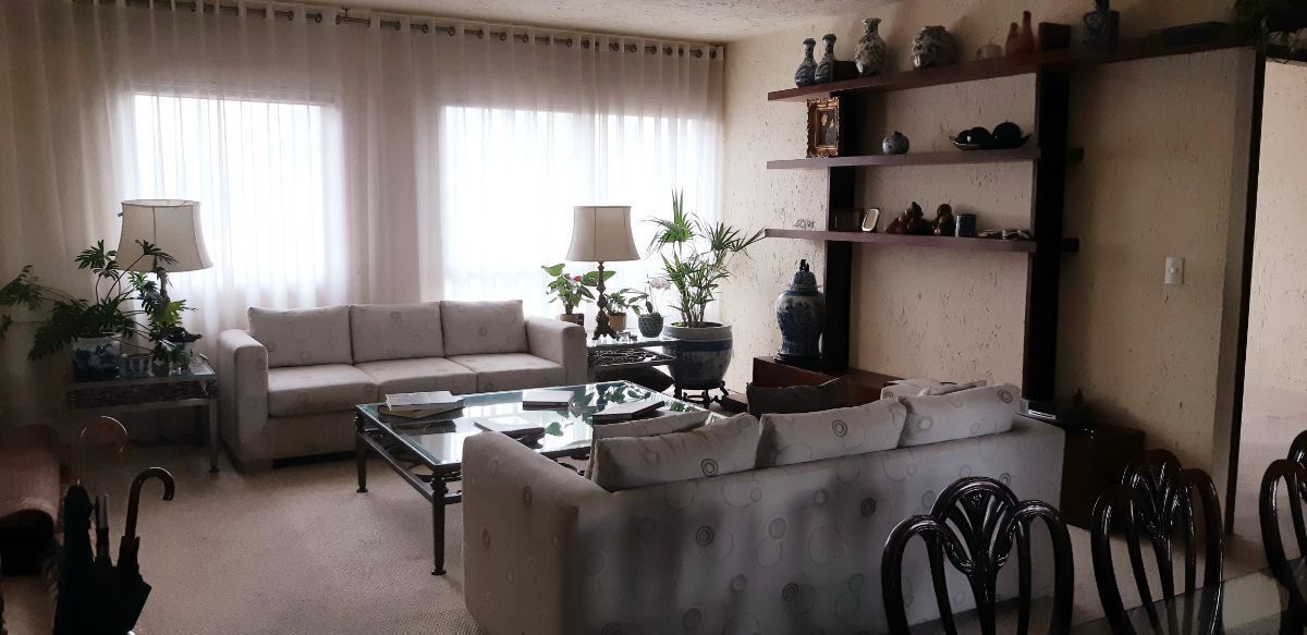 4 de 24: Sala y comedor