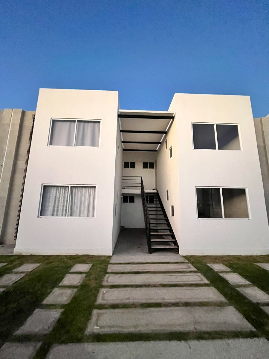 12 de 12: fachada