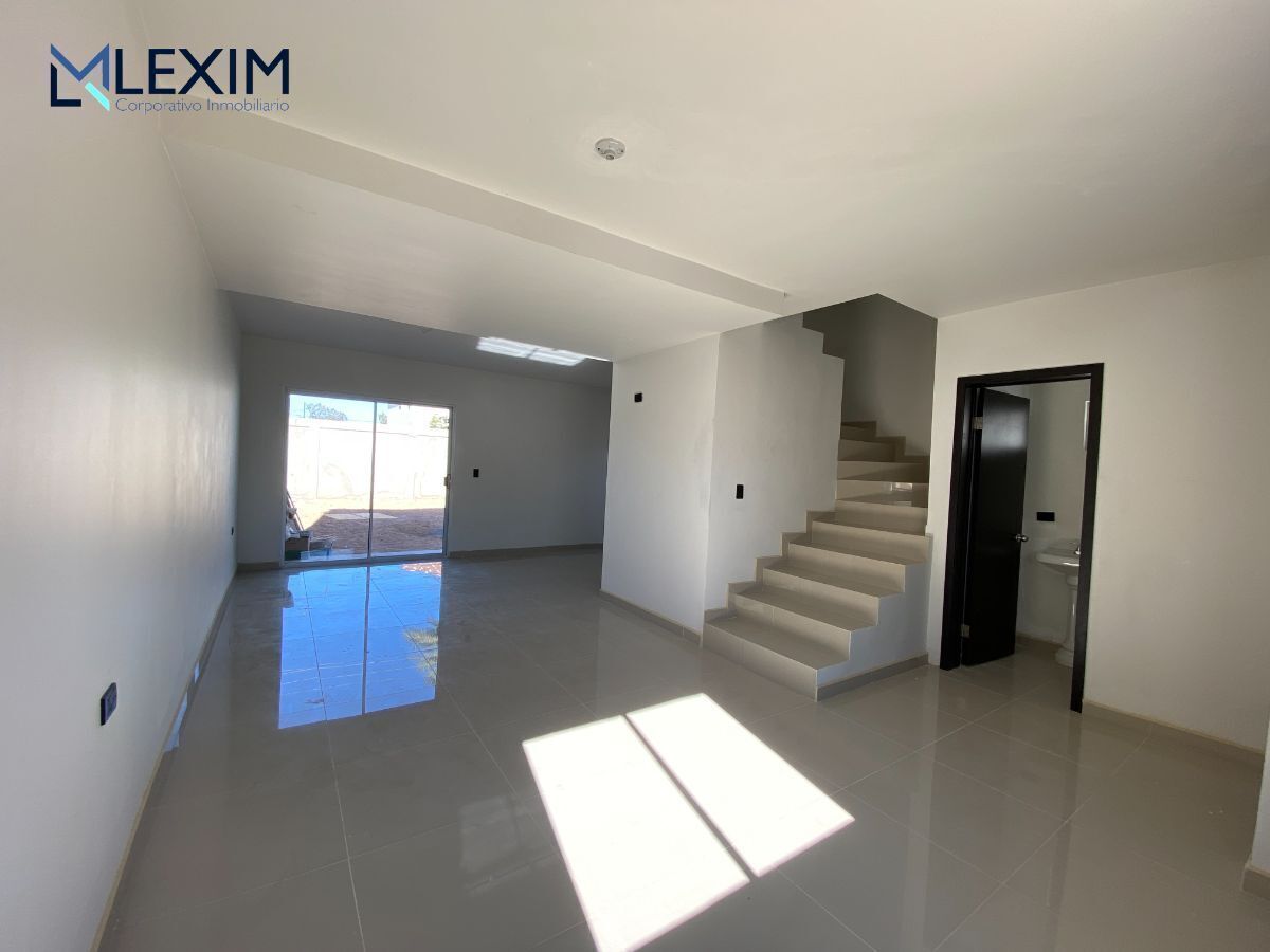 2 de 19: Sala/comedor