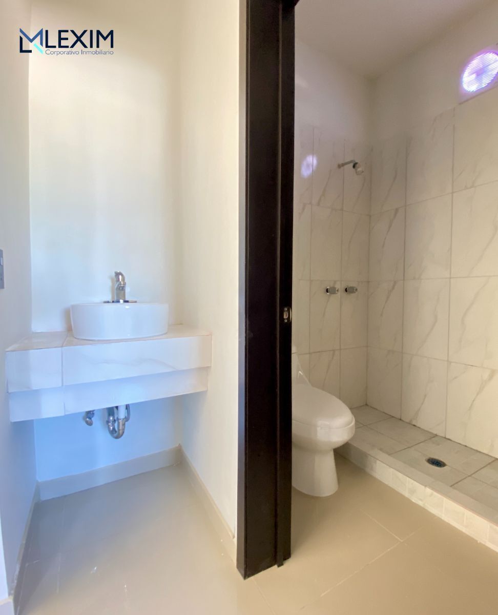 14 de 19: Baño planta alta