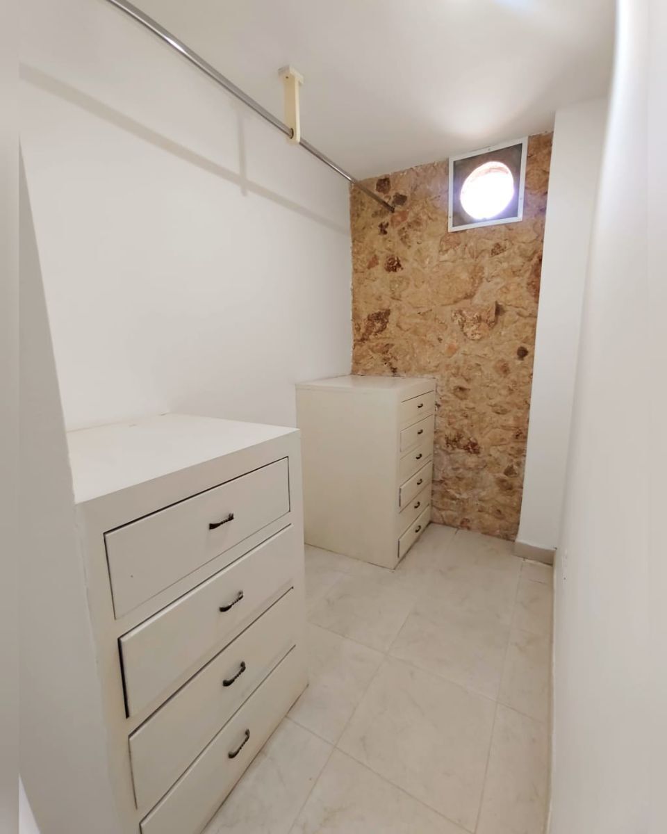 9 de 13: VESTIDOR