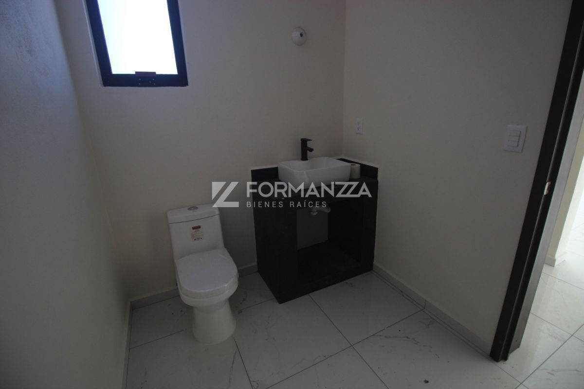 Medio baño en planta baja