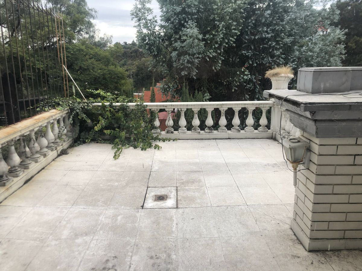 CASA EN CALLE PRIVADA EN LA HERRADURA - foto 4