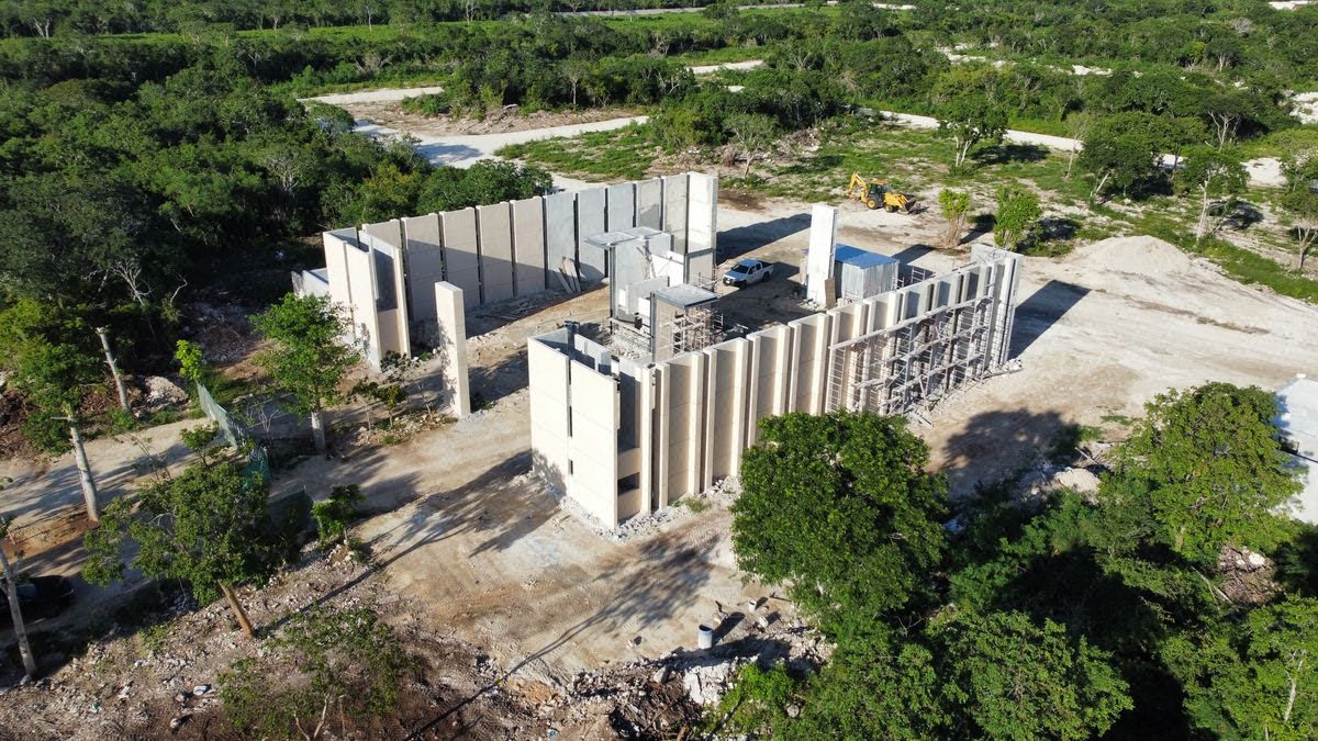 Terreno en Venta en Privada Residencial Sobre la Carretera Mérida-progreso