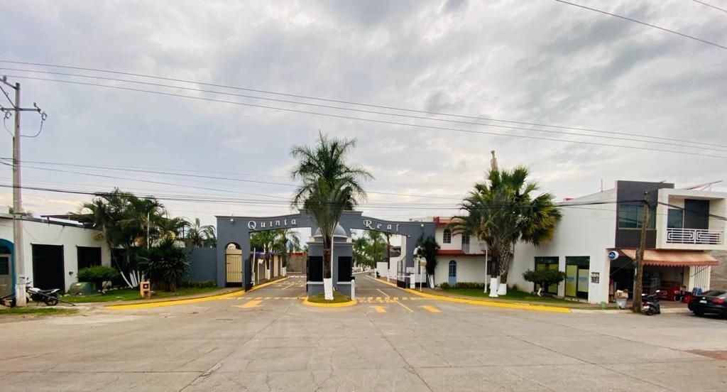 1 de 3: Entrada al Fracc. Quinta Real