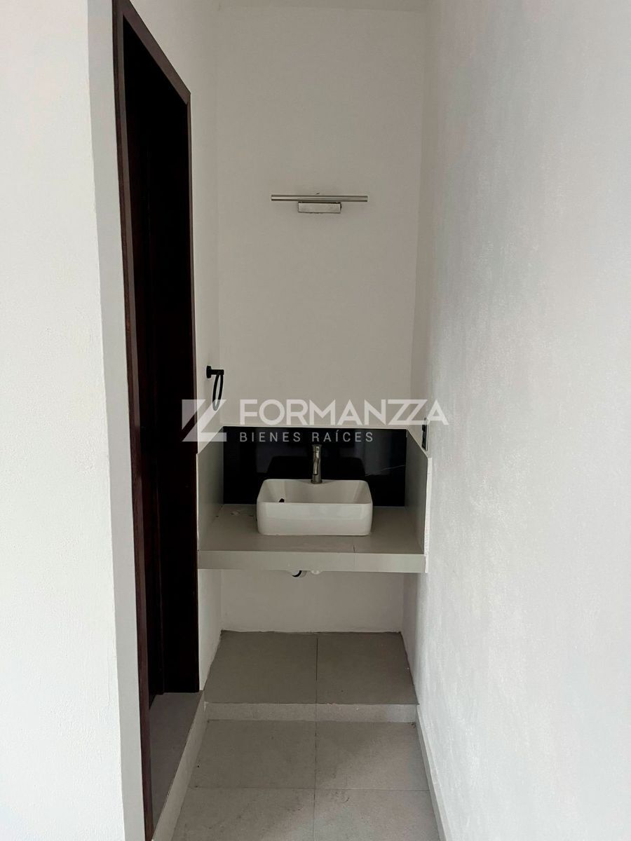 7 de 14: baño completo en planta baja