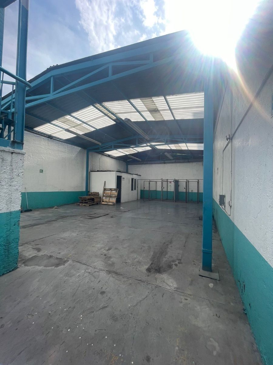 Bodega en renta en Tlalnepantla Centro, foto 1 de 12