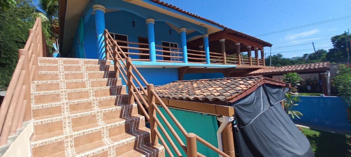 14 of 23: acceso a planta alta