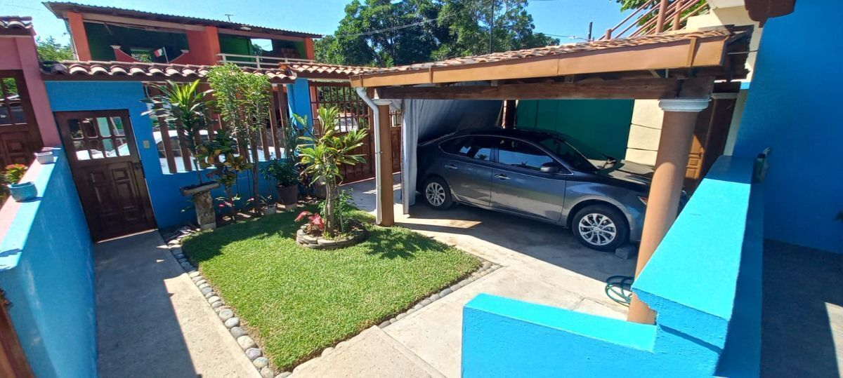 17 of 23: estacionamiento