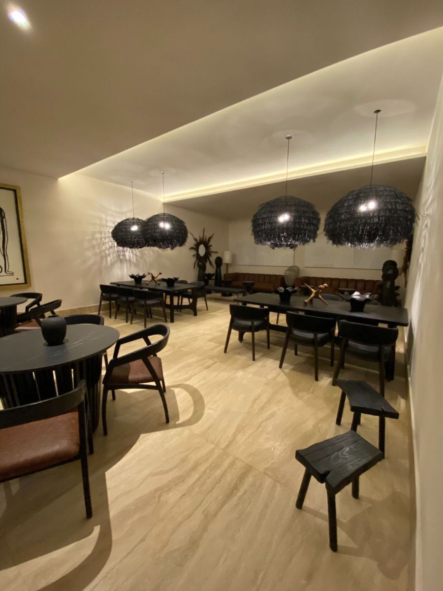 24 de 27: Casa Club