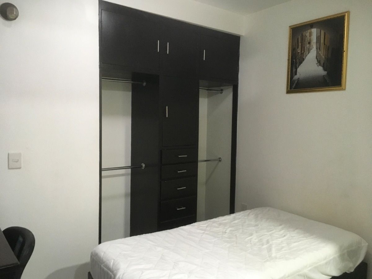 2 de 8: Recámara con closet