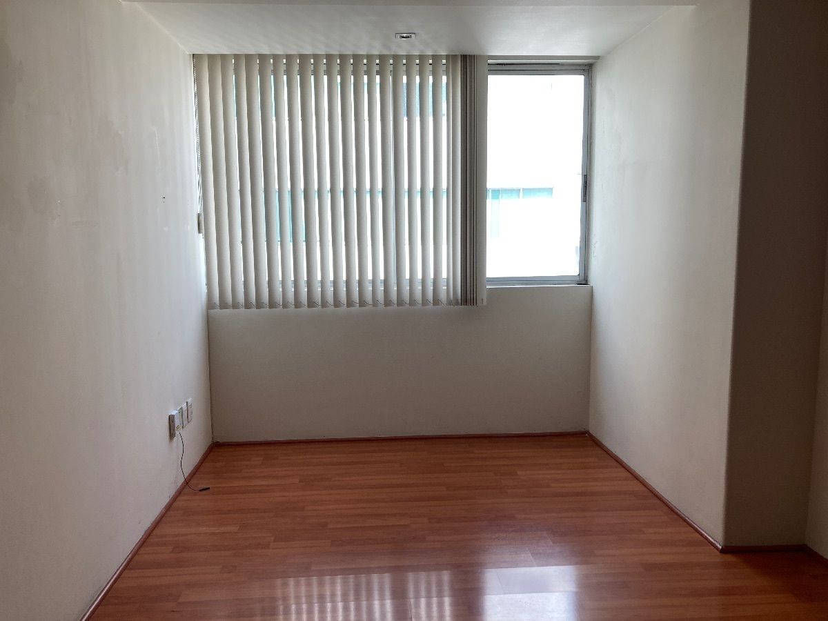 7 of 22: Recámara 2