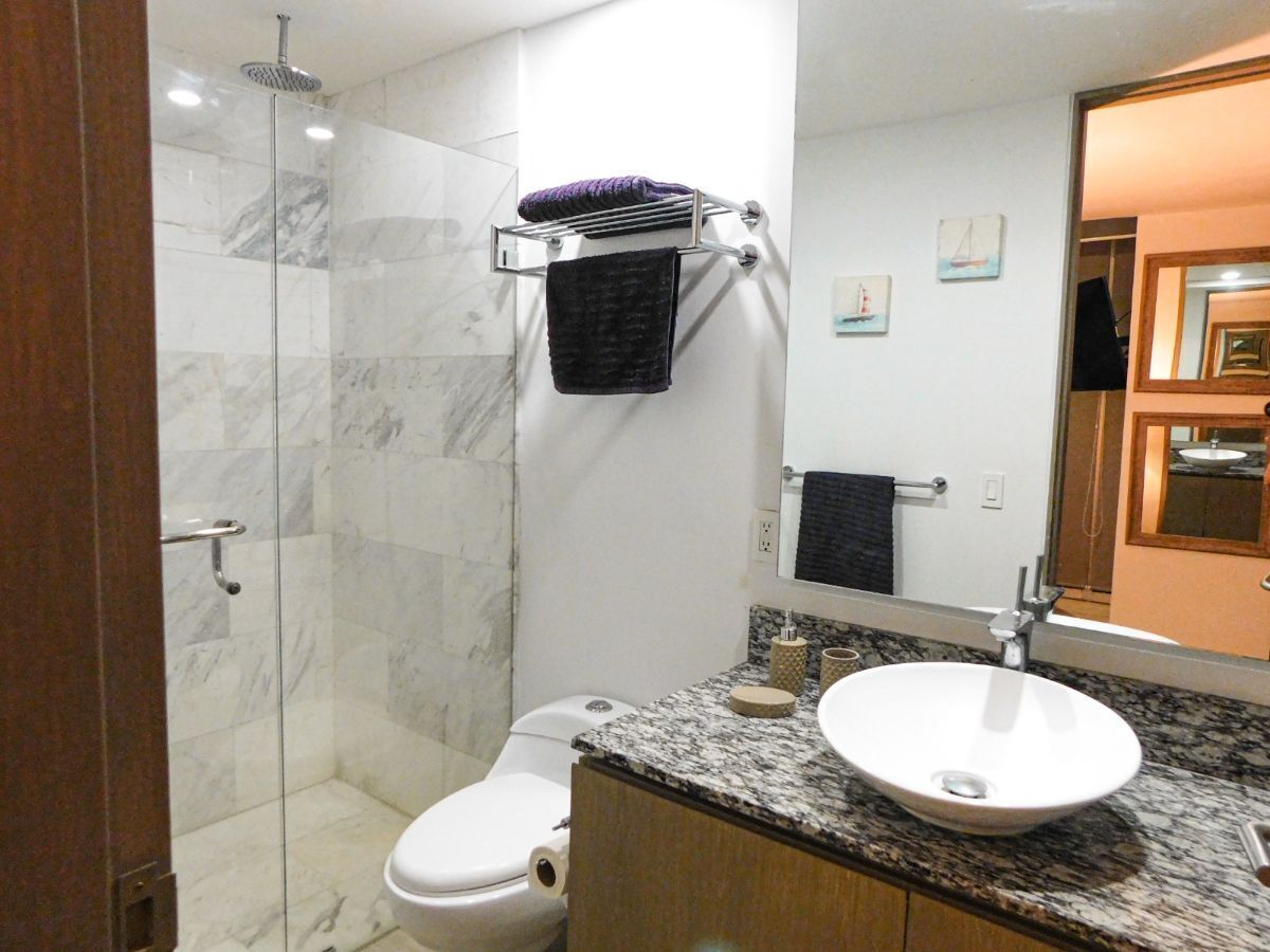 Apartment in Ladrón de Guevara, Guadalajara, photo 9 of 13