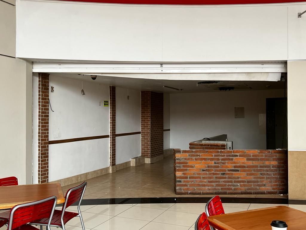 7 de 8: Local disponible