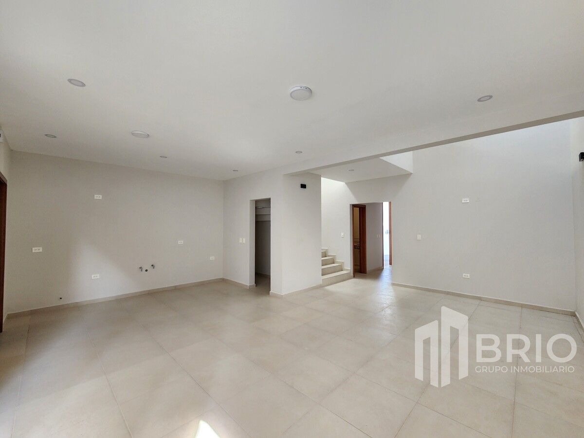 4 de 23: Sala-comedor-cocina