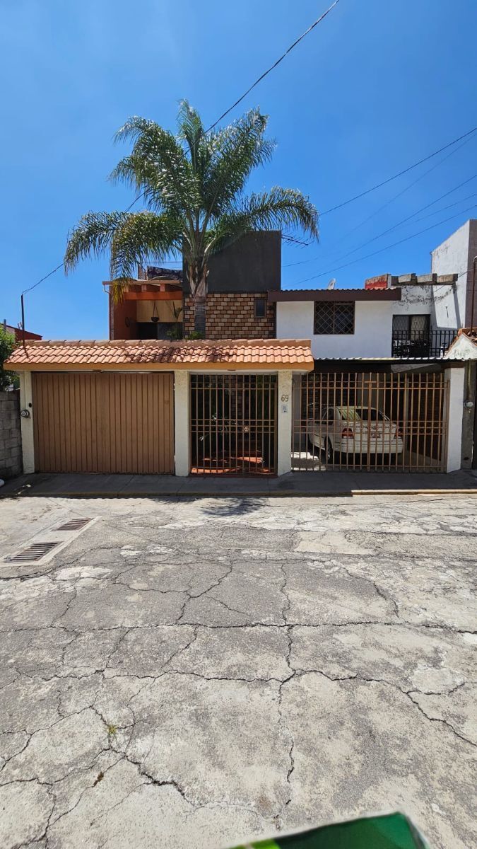 https://assets.easybroker.com/property_images/4166853/69100246/EB-OZ6853.jpg?version=1701969494