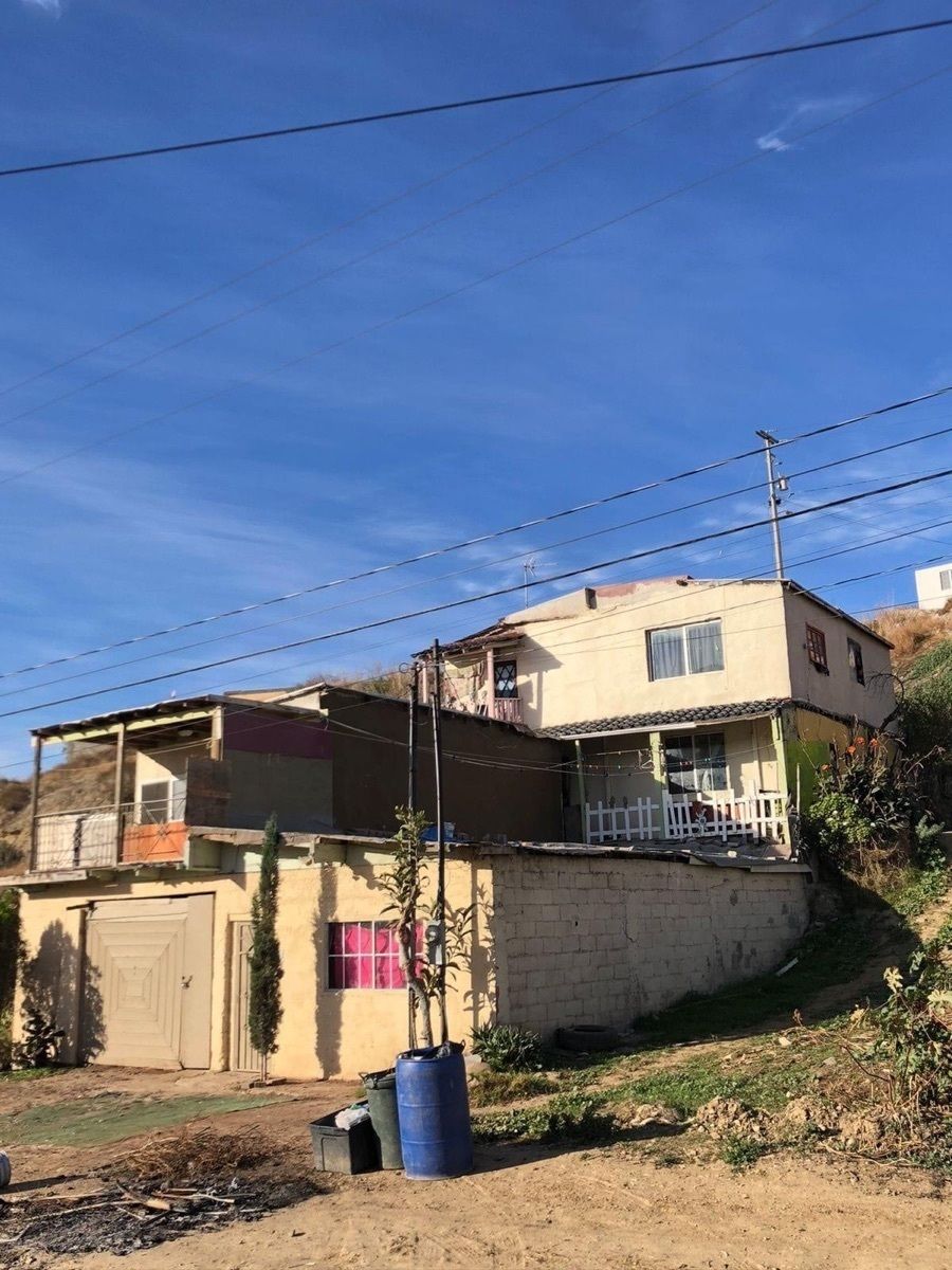 Fixer Upper!  Casa en la Mina, foto 1 de 3