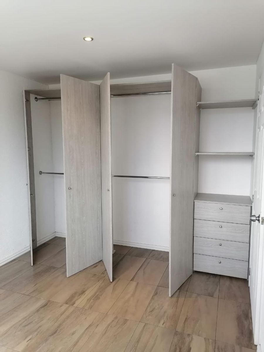 Closet segunda recámara