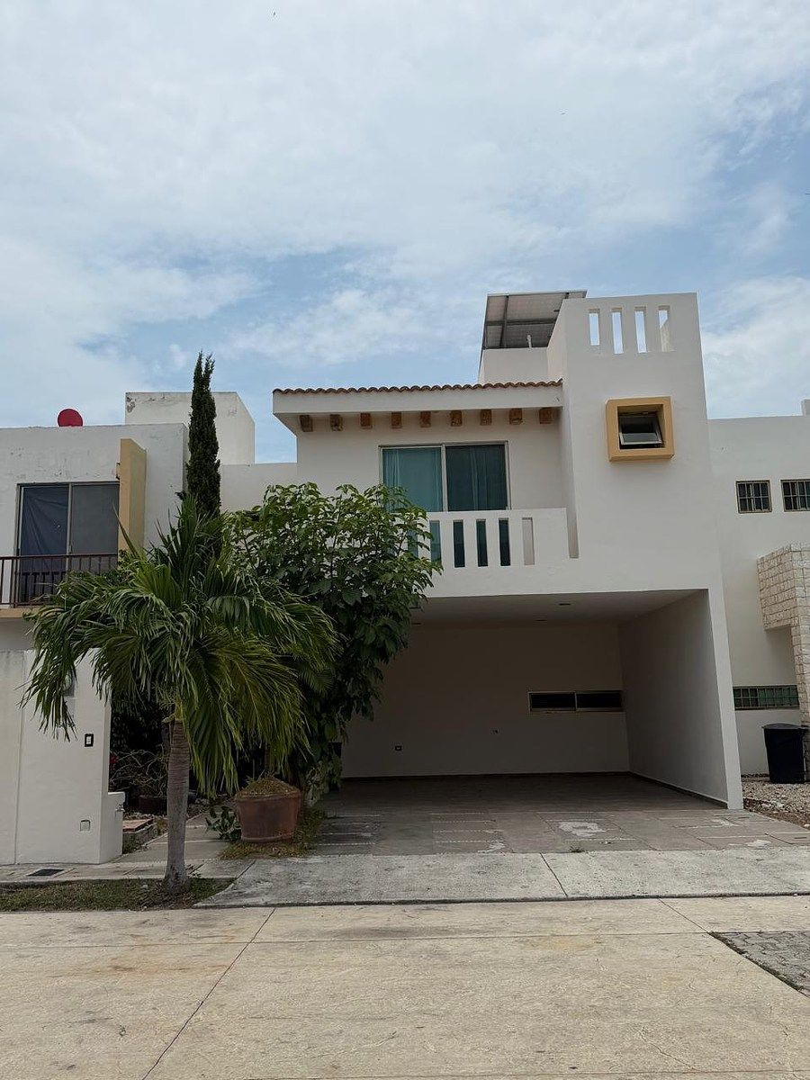 HOUSE FOR SALE - MAR AZUL FRACC., photo 1 of 25