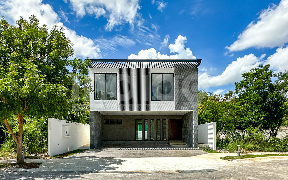 2 de 50: Fachada Frontal