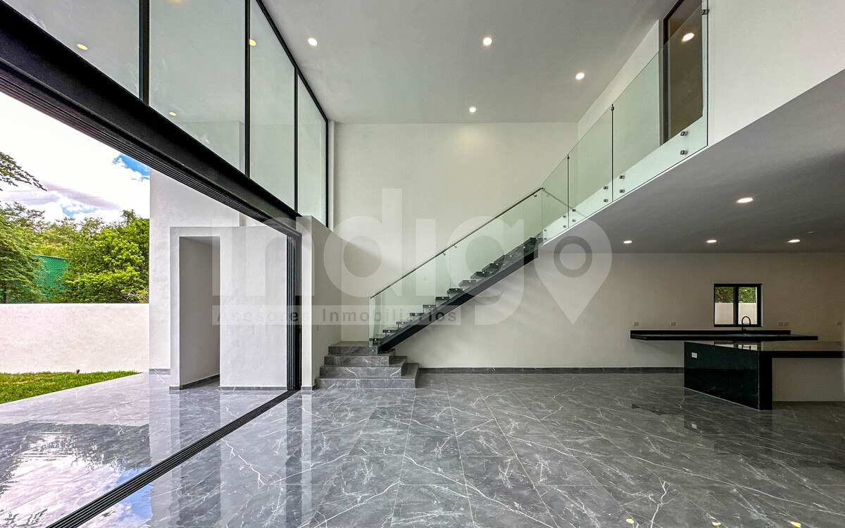 13 de 50: Sala / Comedor Corridos