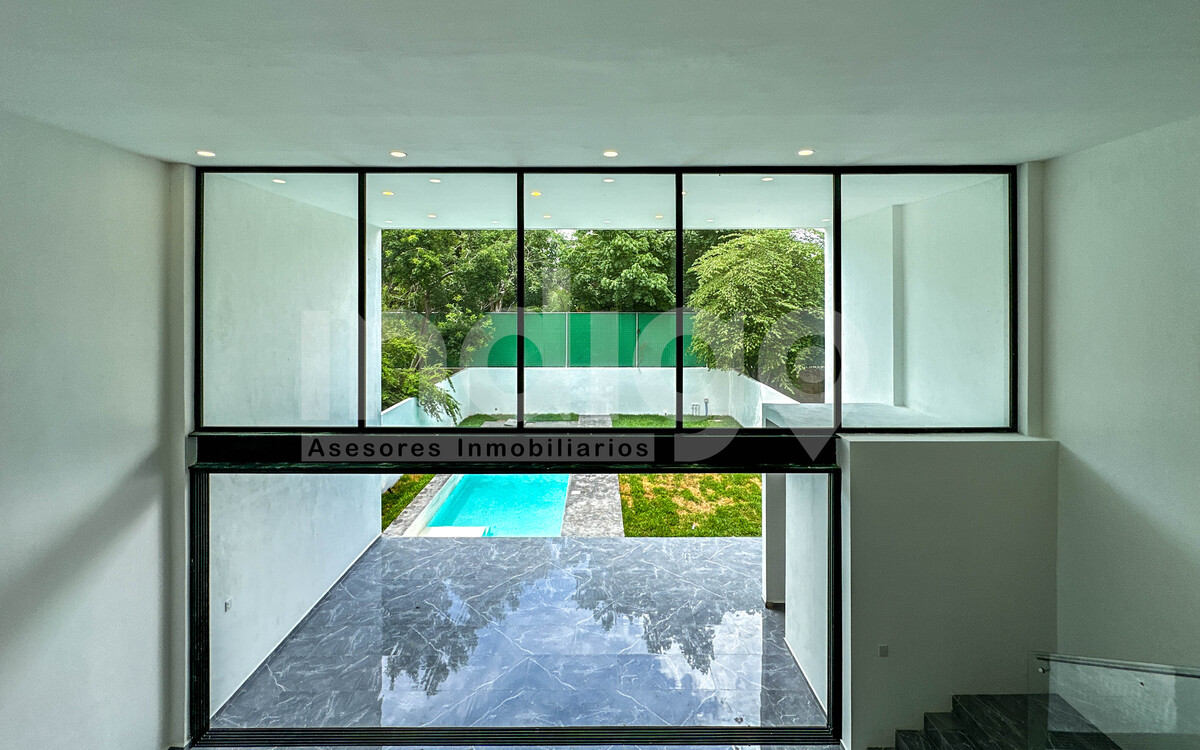 21 de 50: Vista desde el Pasillo de Planta Alta