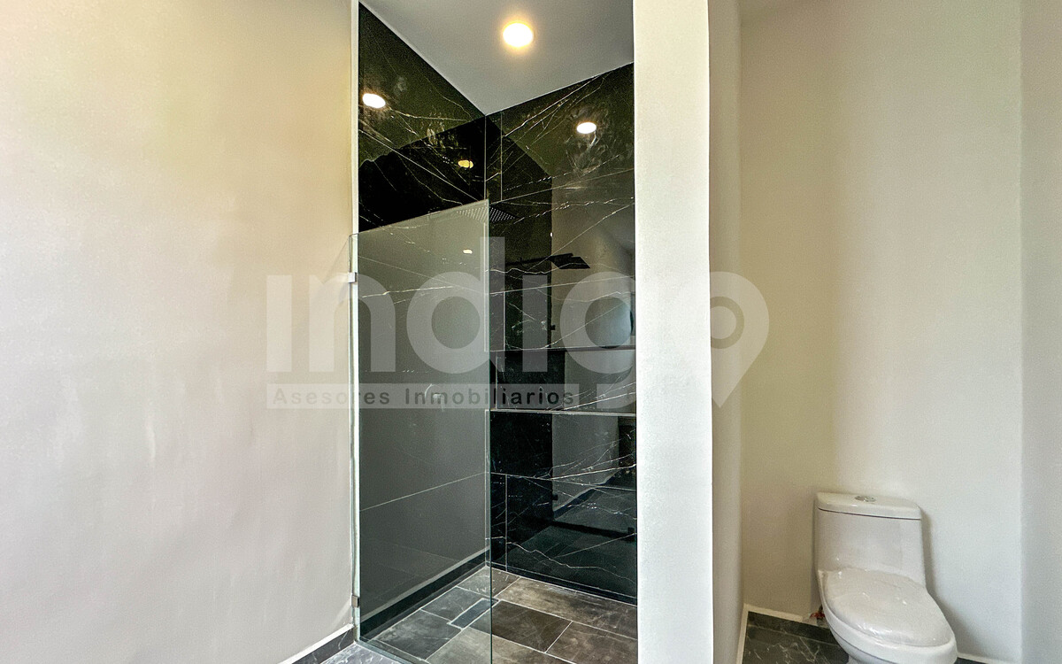 29 de 50: Baño Recámara Principal