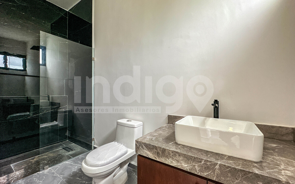 38 de 50: Baño Recámara Secundaria 3