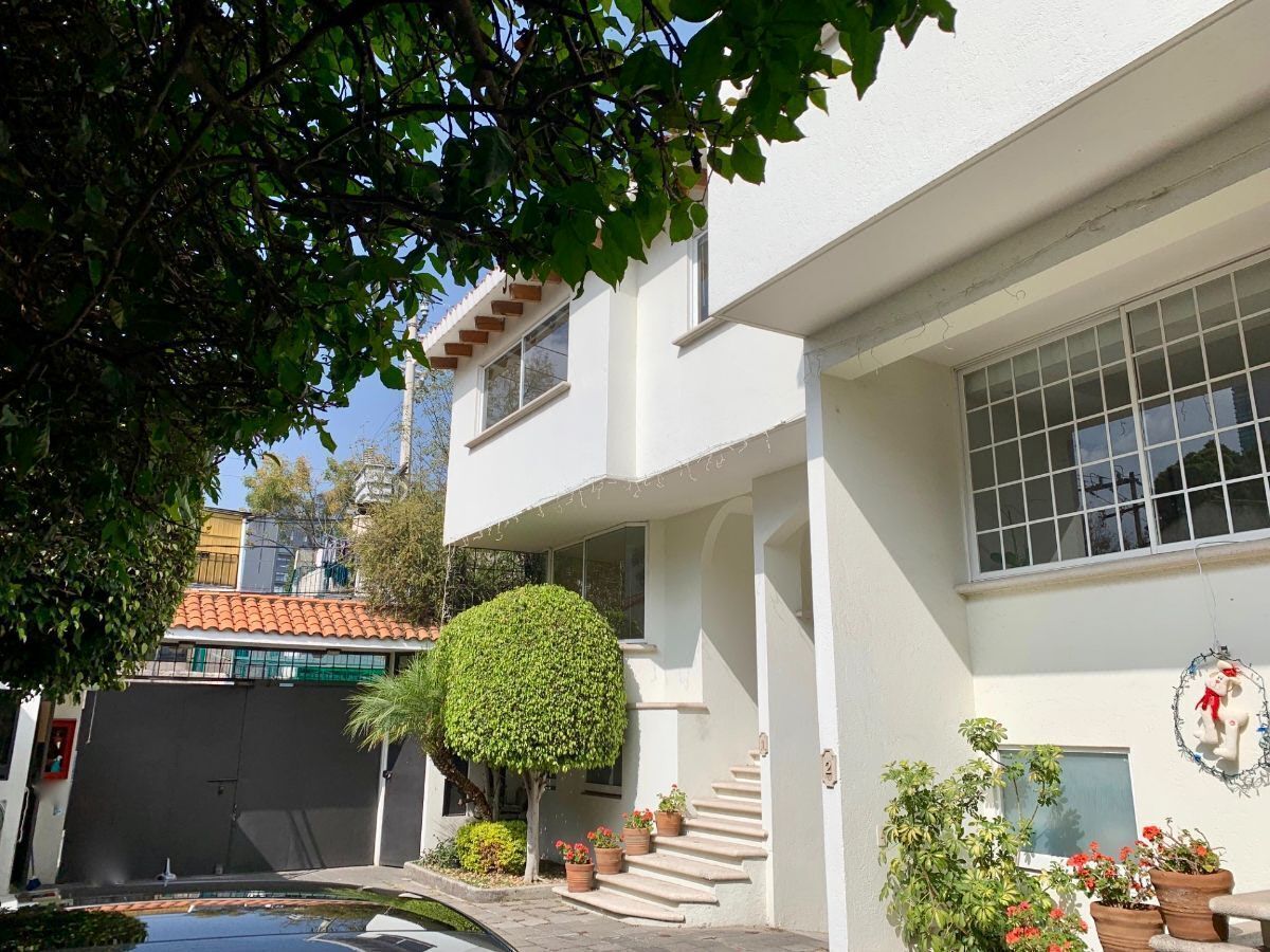 Venta Excelente Casa En Condominio Tizapan