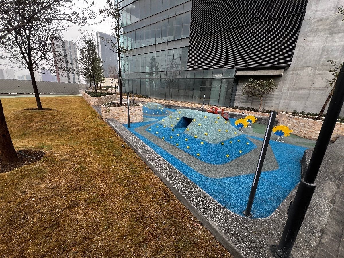 15 de 20: Area de niños/ jardín/ asadores