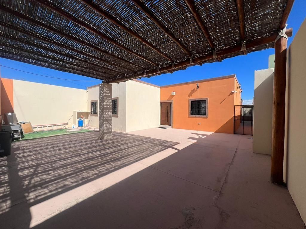 House in Chametla, La Paz, photo 3 of 26