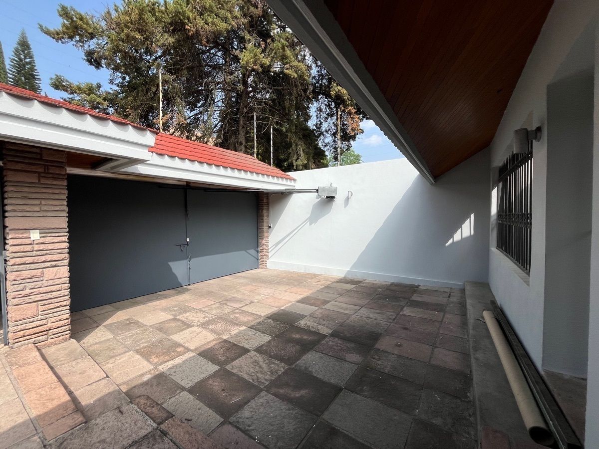 Casa en Venta en Bosques De Conquista con 4 Recámaras, 3 Baños y 358 Metros Cuadrados Casa en Venta en Bosques De Conquista con 4 Recámaras, 3 Baños y 358 Metros Cuadrados