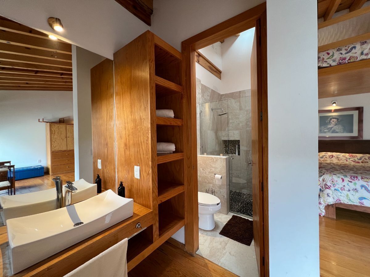 25 de 32: Baño recámara cuatro