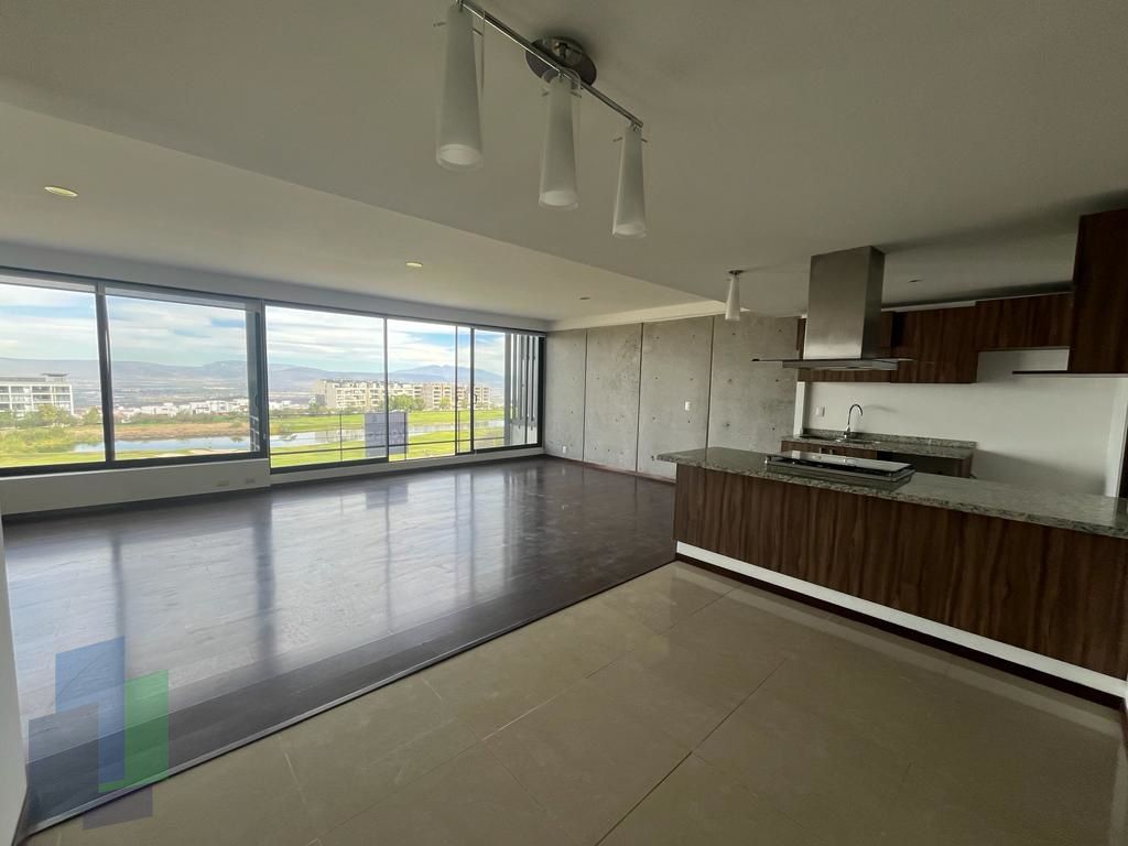 2 de 21: Espacio abierto con cocina