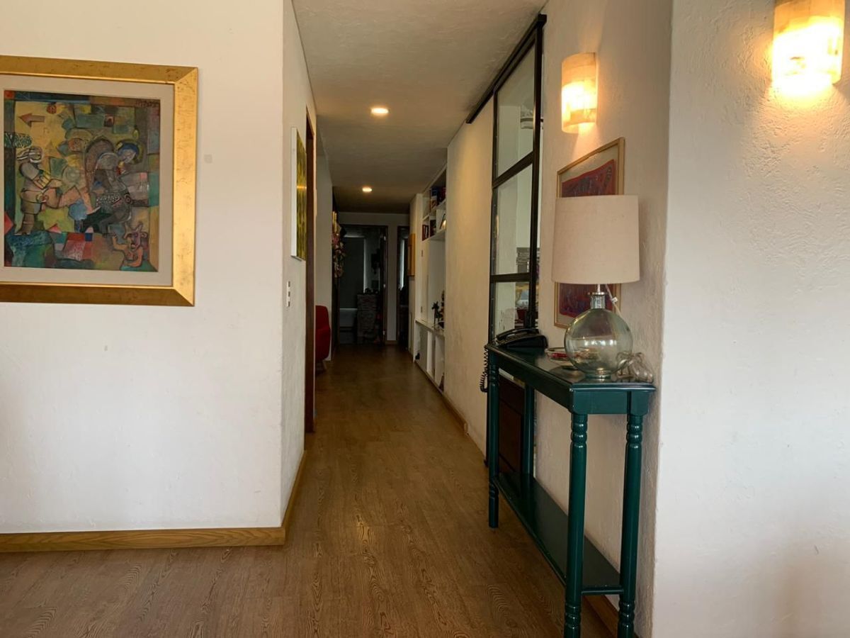 7 de 27: Pasillo a recamaras