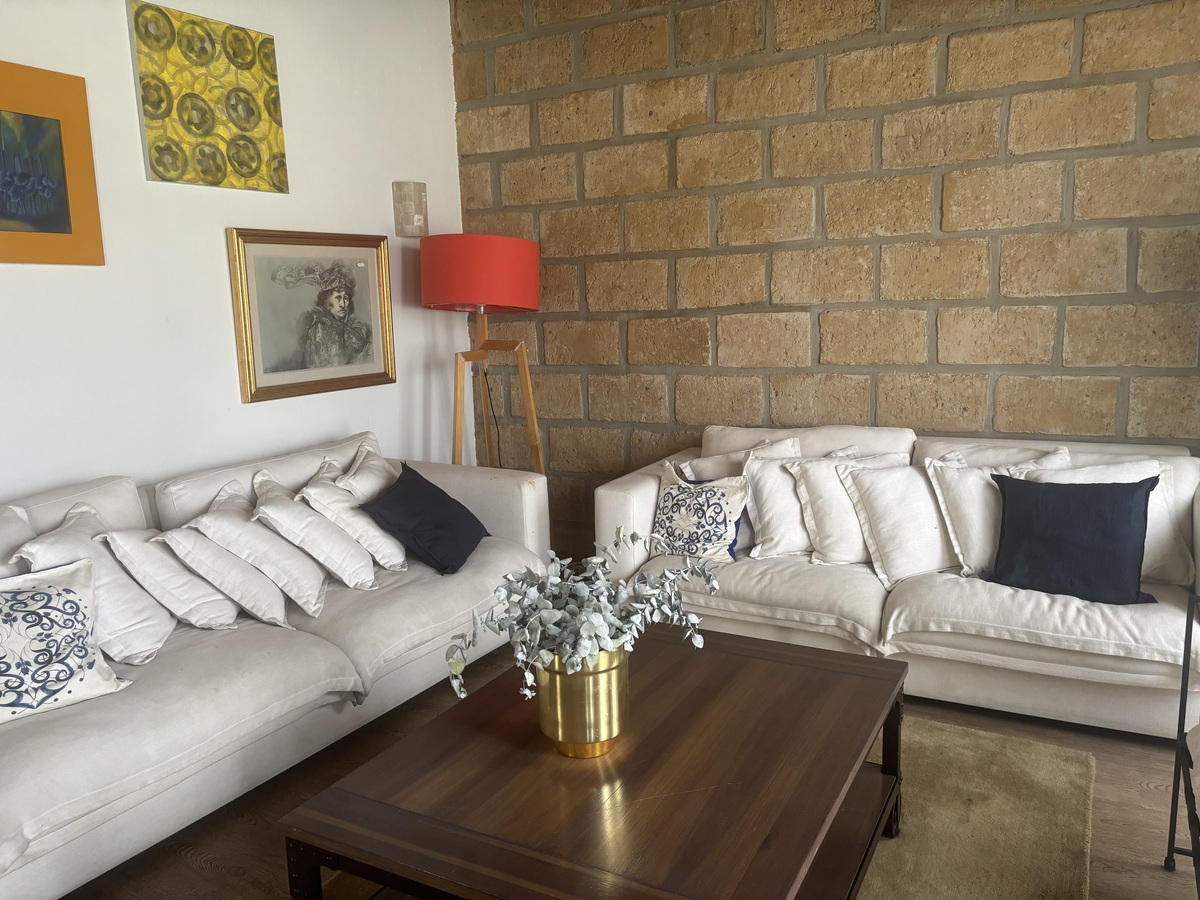 11 de 28: Sala