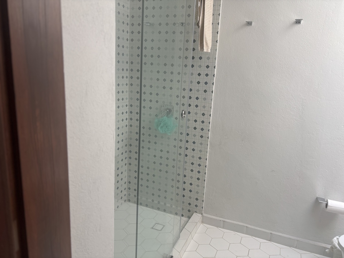 23 de 28: Baño
Principal piso
