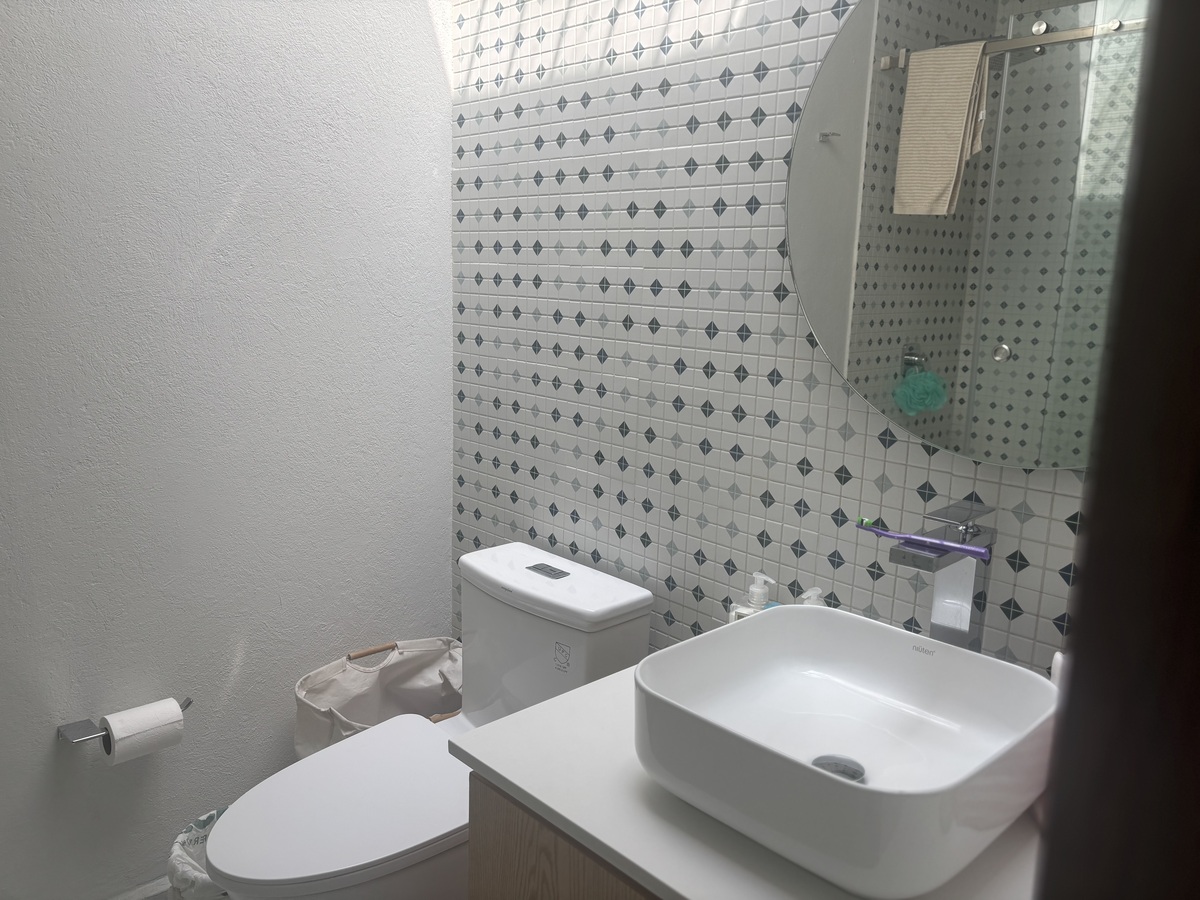 24 de 28: Baño