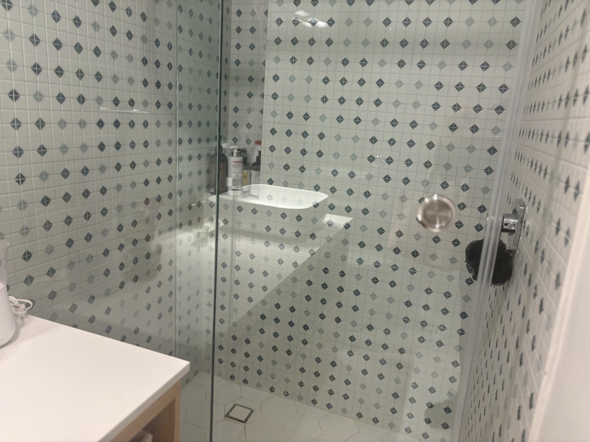 27 de 28: Baño recámara dos
