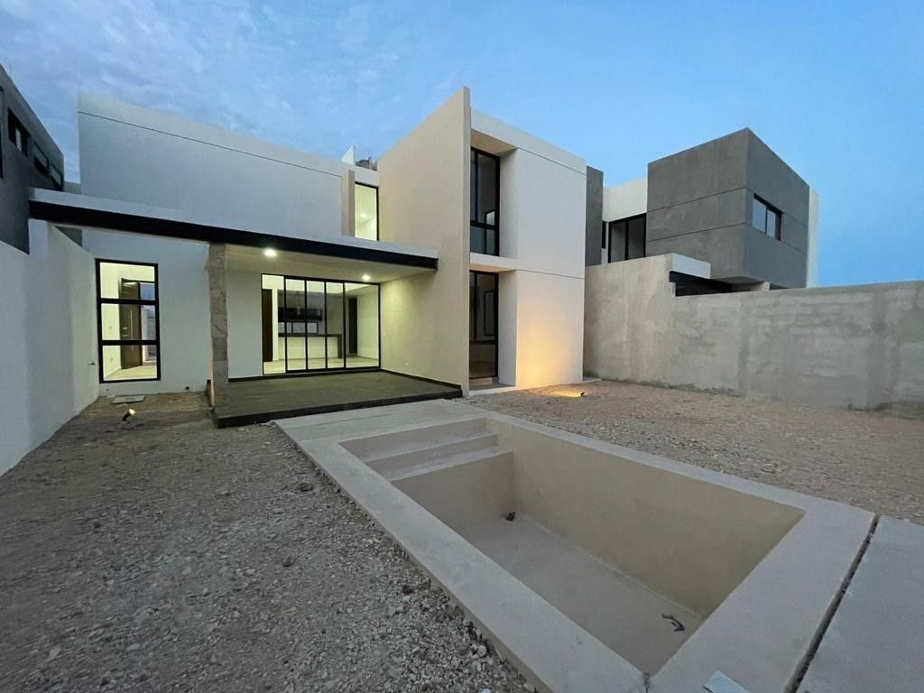 Casa en Venta con Alberca en Conkal. Mérida