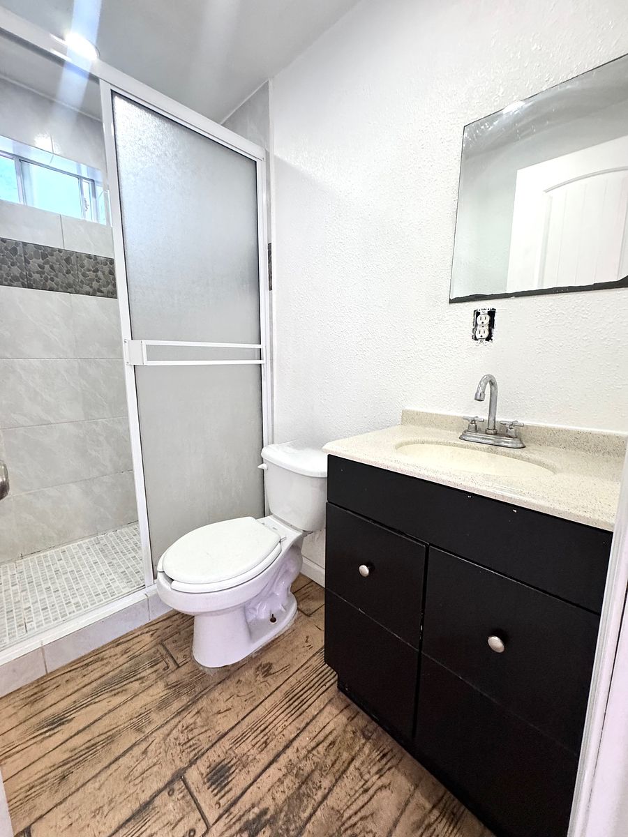 Baño Completo, photo 9 of 12