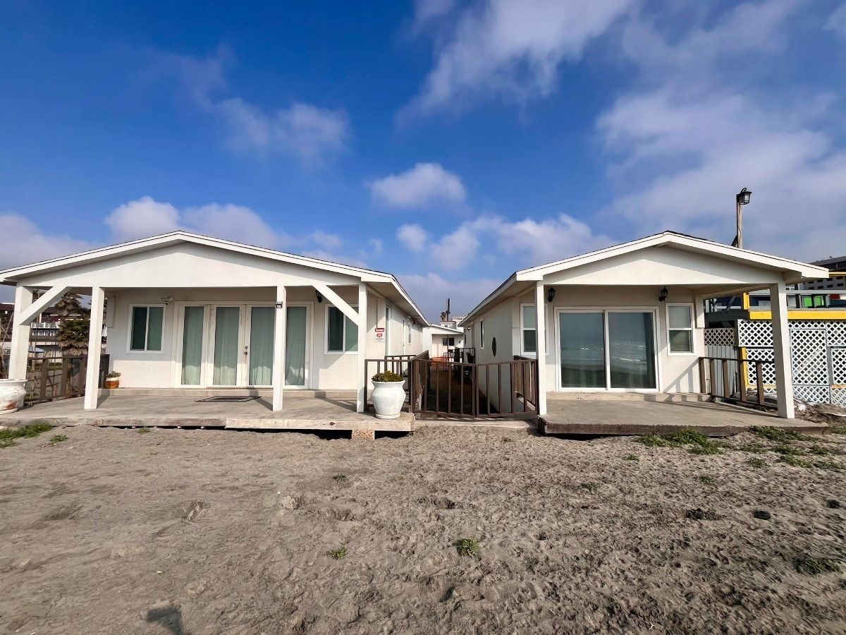 5 de 14: Fachada frente al mar