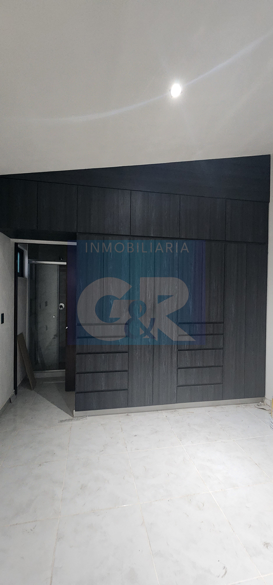 8 de 17: 54121381948, 181818