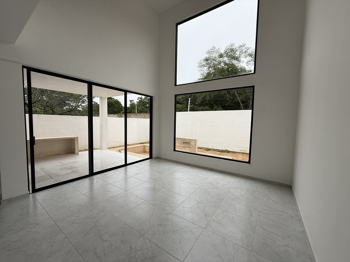 3 de 30: Sala a Doble Altura