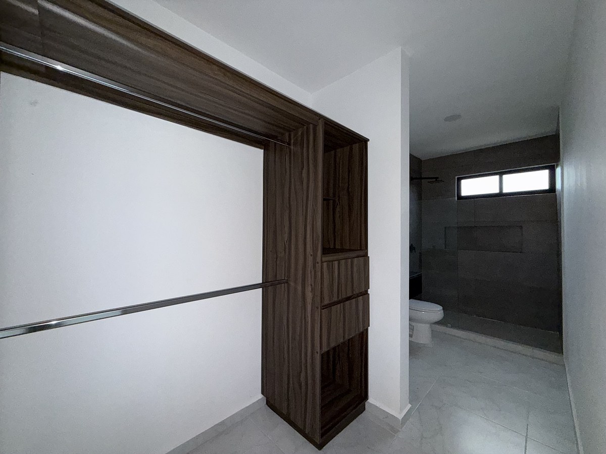 10 de 30: Closet Recámara Principal