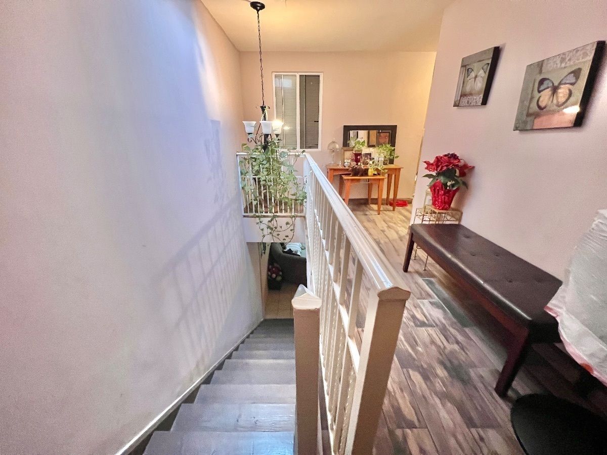 Disrtibuidor recámaras casa en venta Villa Fontana