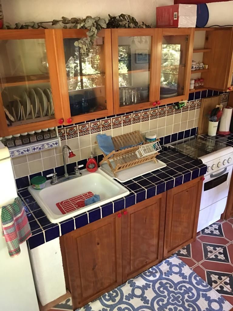 12 de 16: Vista de otro ángulo de la cocina