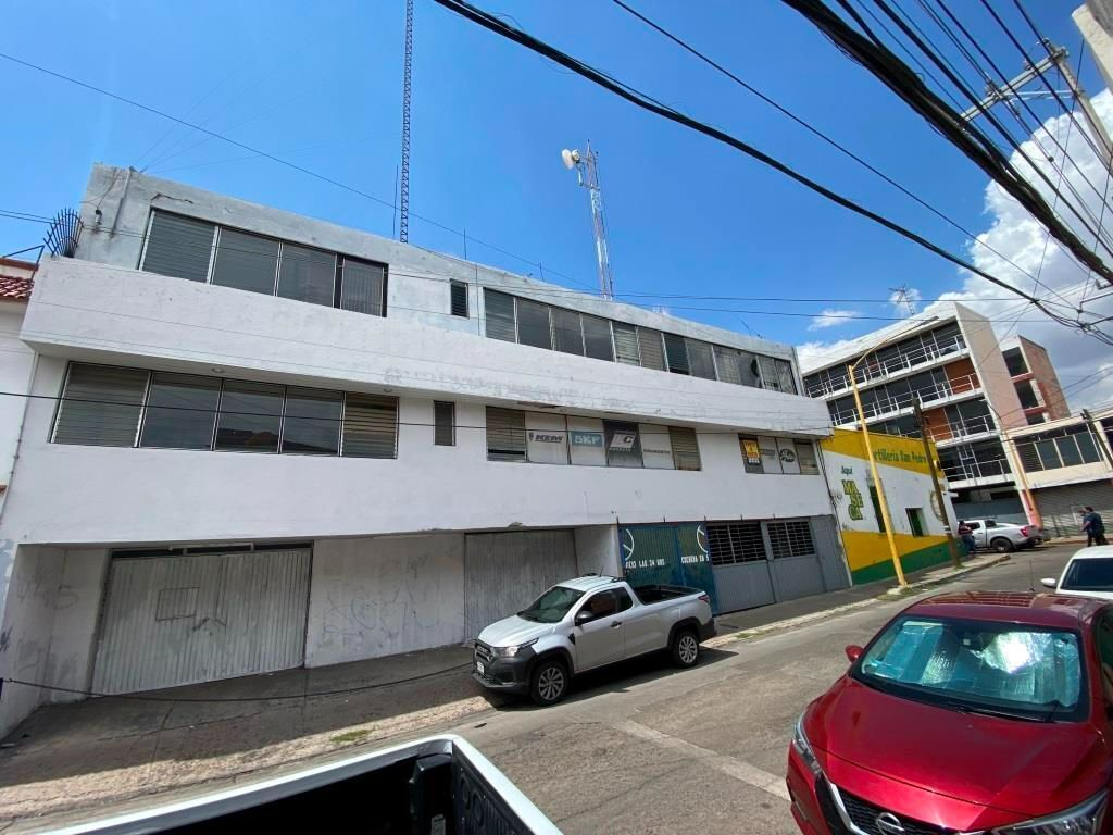 3 de 17