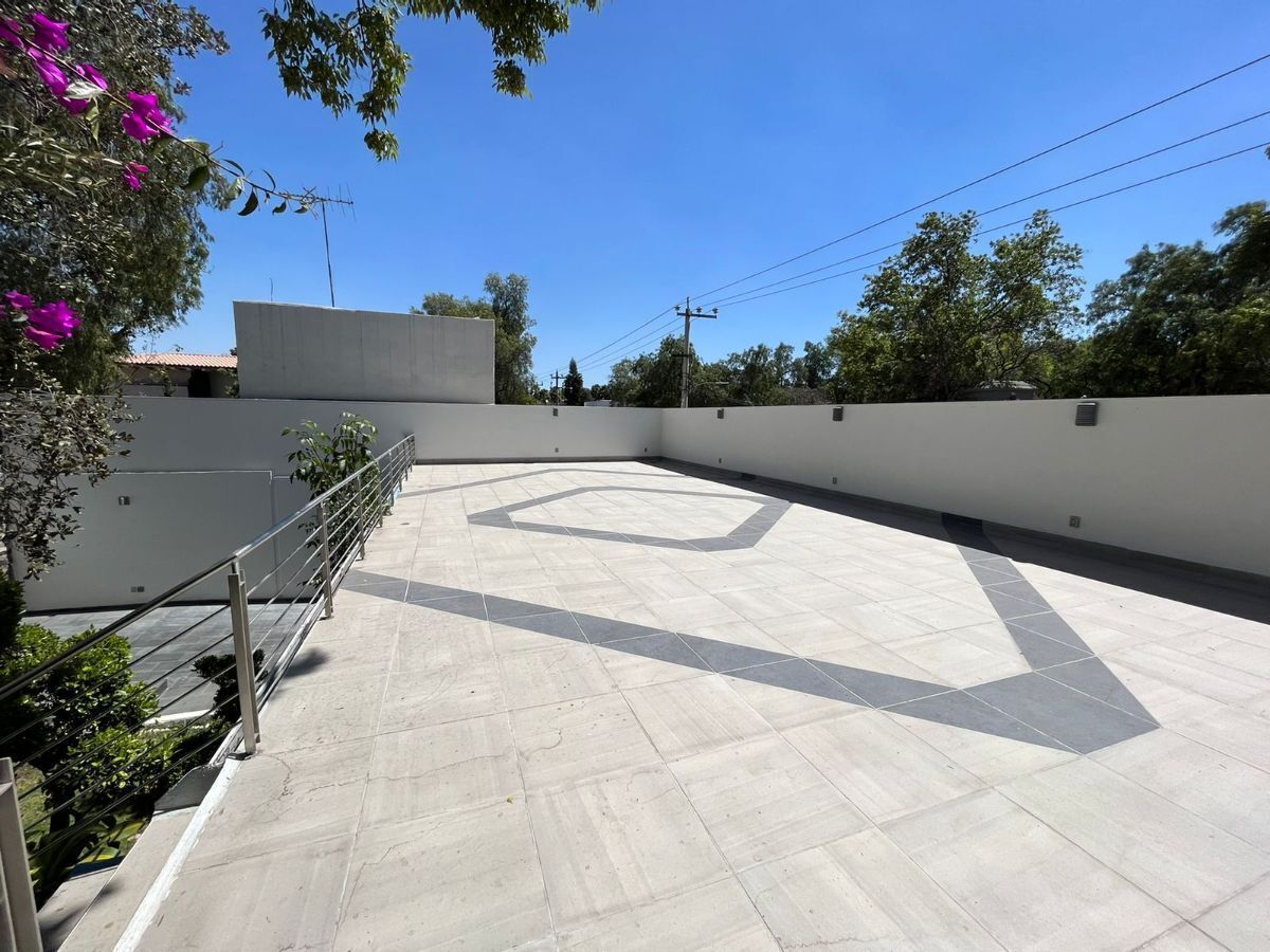 14 of 39: terraza para fiestas